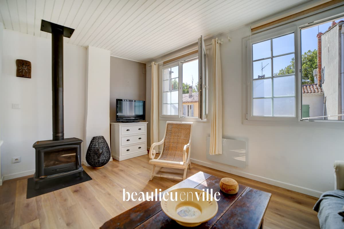 LA CIOTAT - CENTRE VILLE - APPARTEMENT T2 - 46M2 - CALME - 230 000€ - 6