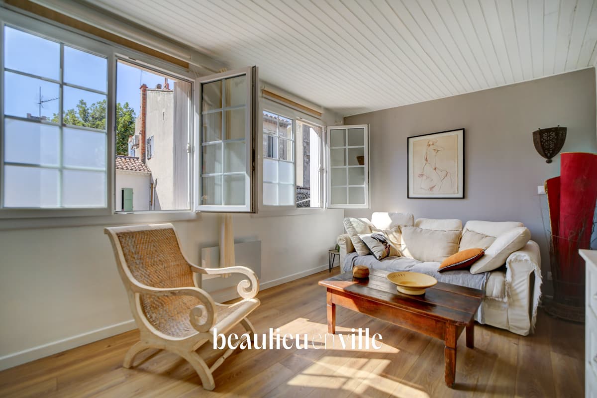 LA CIOTAT - CENTRE VILLE - APPARTEMENT T2 - 46M2 - CALME - 230 000€ - 1