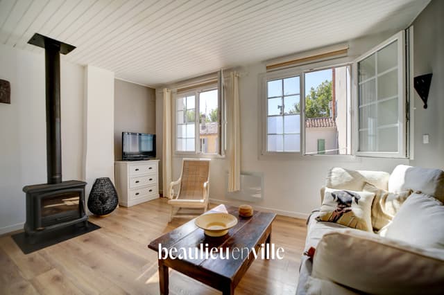 LA CIOTAT - CENTRE VILLE - APPARTEMENT T2 - 46M2 - CALME - 230 000€