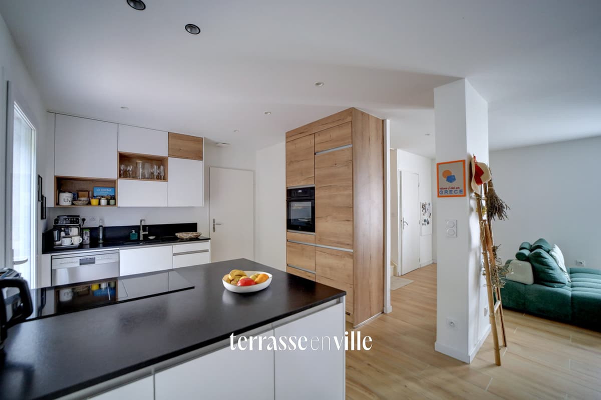 EXCLUSIVITE - LA CIOTAT - PARC DE LA TESE - MAISON T5 - 102 M2 - 2 TERRASSES - PARKING - PISCINE COLLECTIVE - 7