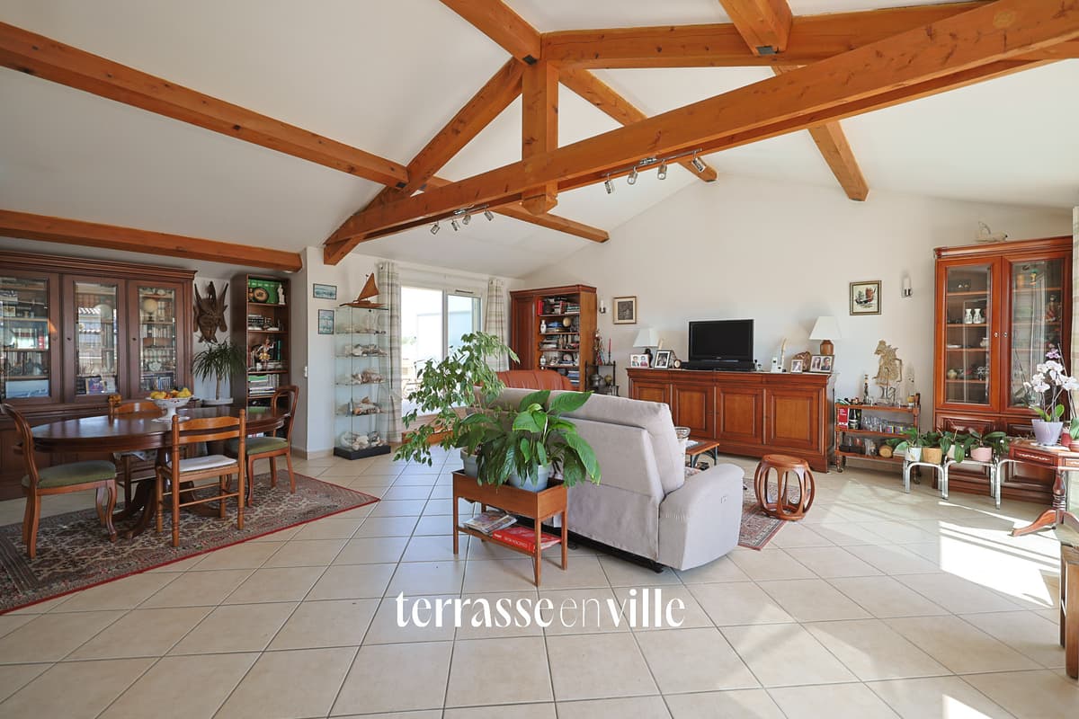 Duplex 124M2 - Dernier étage - Terrasses 50M2 - Parking - 3