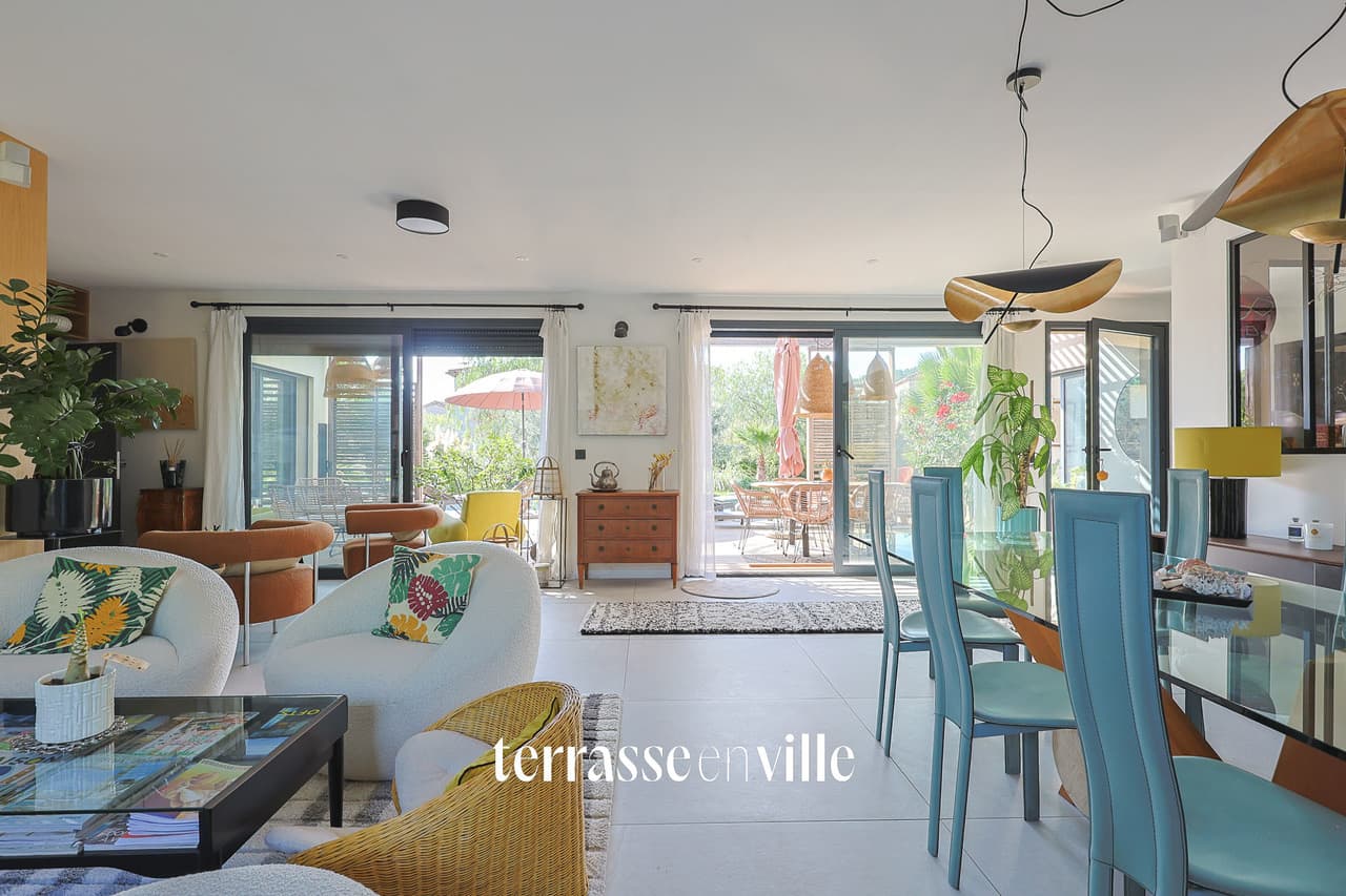 La Ciotat Quartier résidentiel - Villa d’architecte de 200 m2 Piscine - 1 458 000€ - 5