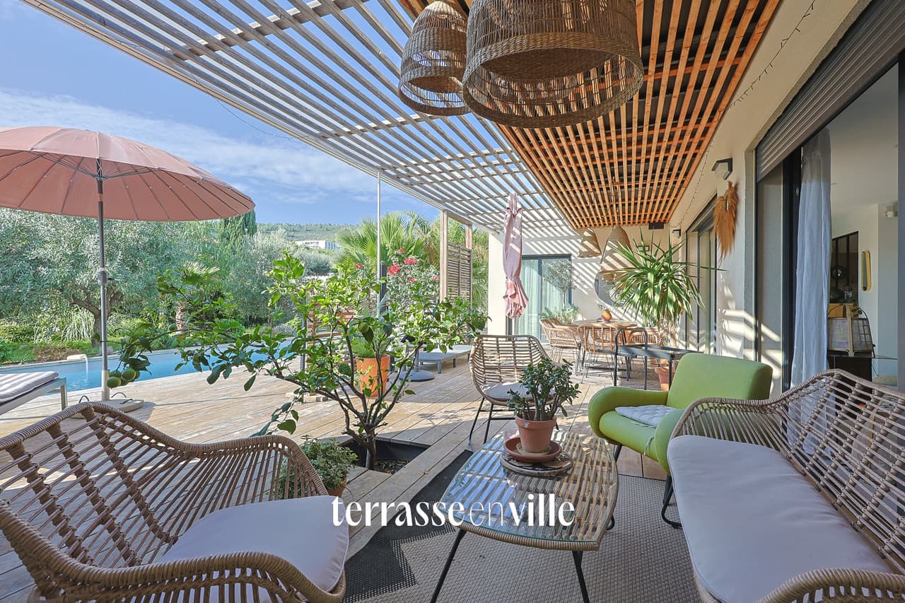 La Ciotat Quartier résidentiel - Villa d’architecte de 200 m2 Piscine - 1 458 000€ - 3