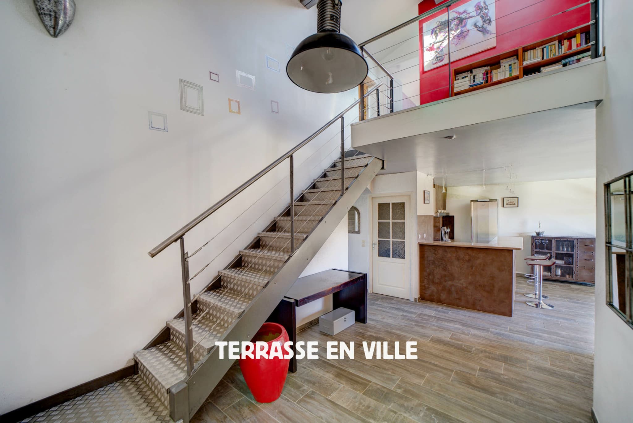 LE BEAUSSET - CENTRE VILLE - DUPLEX T4 - 105 m2 - VUE DEGAGEE - GARAGE - PARKING - 5