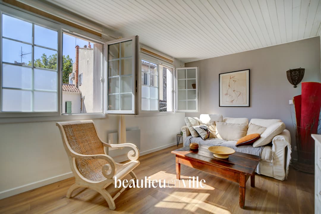 LA CIOTAT - CENTRE VILLE - APPARTEMENT T2 - 47M2 - CALME - 219 000€