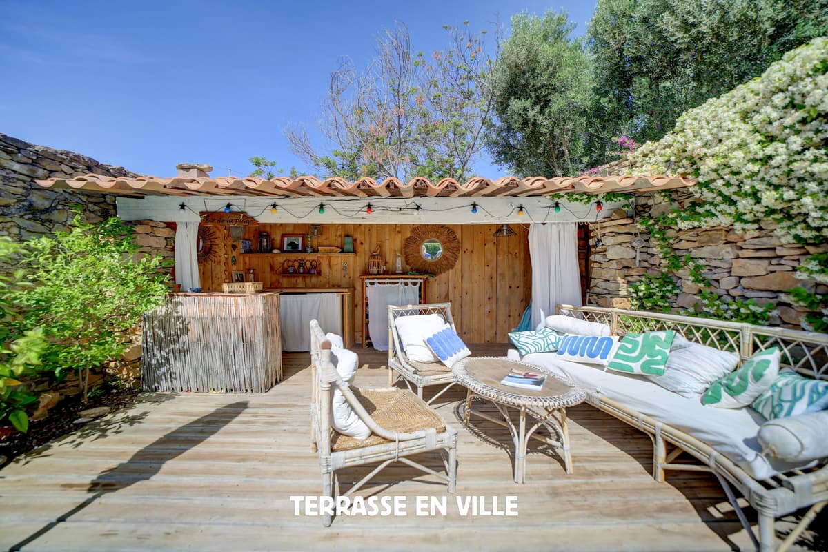 EXCLUSIVITE - LA CIOTAT - COEUR DE VILLE - BASTIDE PROVENÇALE T5 - 160M2 - PISCINE - JARDIN - 950 000€ - 3