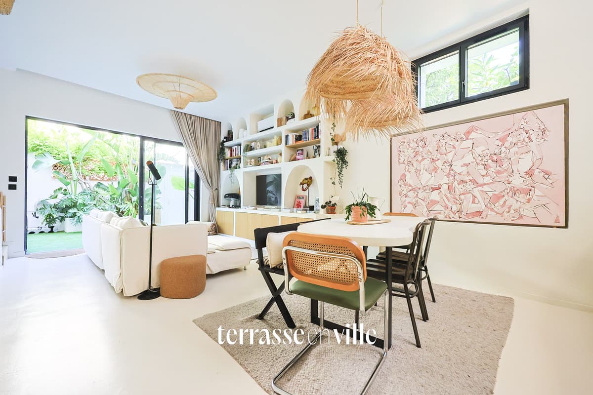 MAISON DE VILLE RENOVEE - T4 - JARDIN - TERRASSE - COEUR HISTORIQUE - 648 000€ - 2