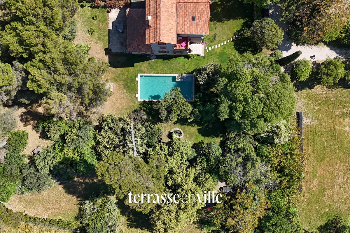 LA CIOTAT - MAISON DE MAÎTRE 1820 225 M2 - 6 CHAMBRES - PISCINE 11X5 - GARAGE 50M2 - PARC ARBORÉ 5 000 M2 - 1
