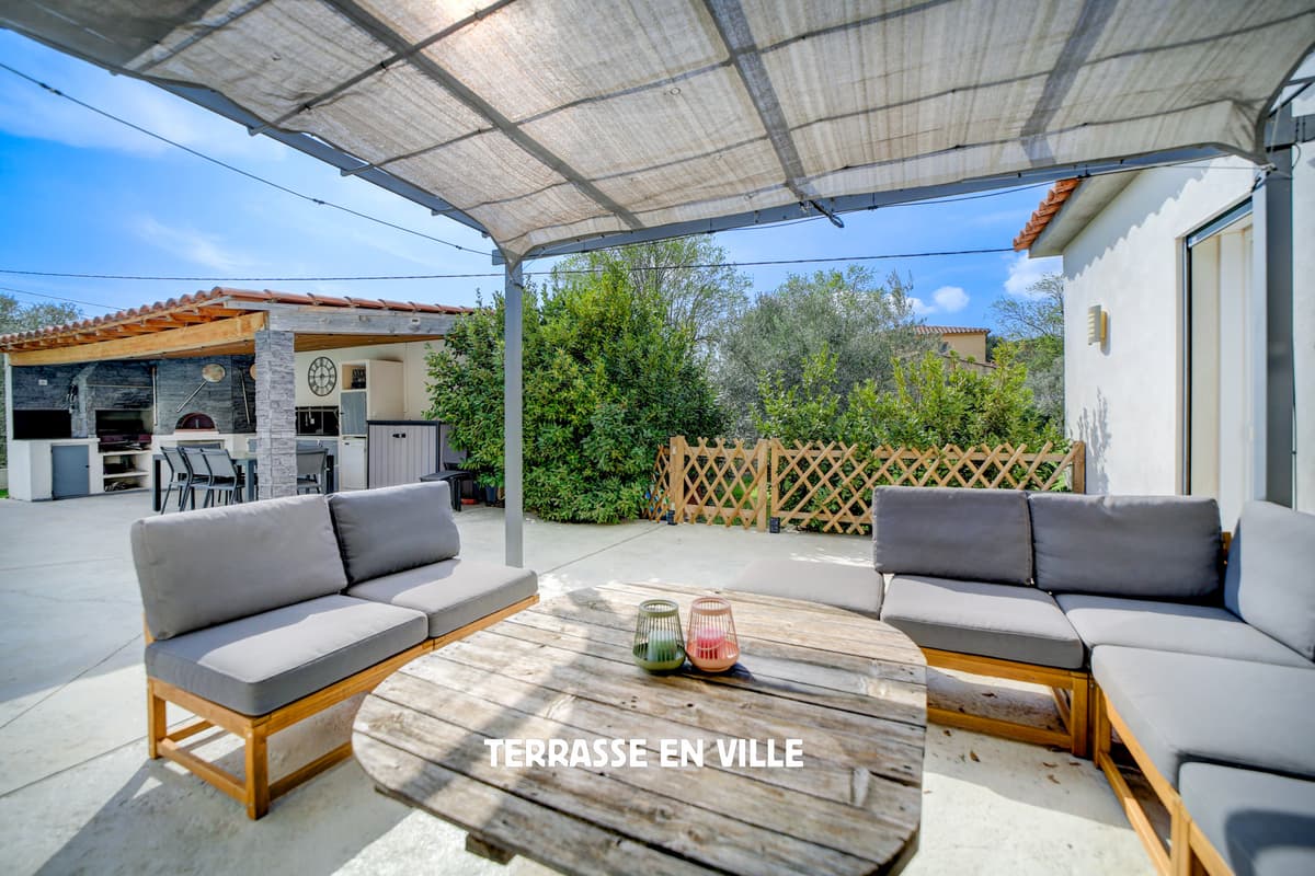 EXCLUSIVITE - CUGES LES PINS - VILLA CONTEMPORAINE T5 - PISCINE - POOL HOUSE - DOUBLE GARAGE - 1