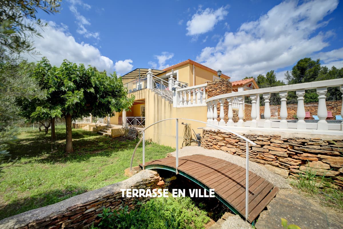 LA CIOTAT - HAUTEURS DE FONTSAINTE - VILLA VUE MER - PISCINE - DÉPENDANCE - GARAGE - 1