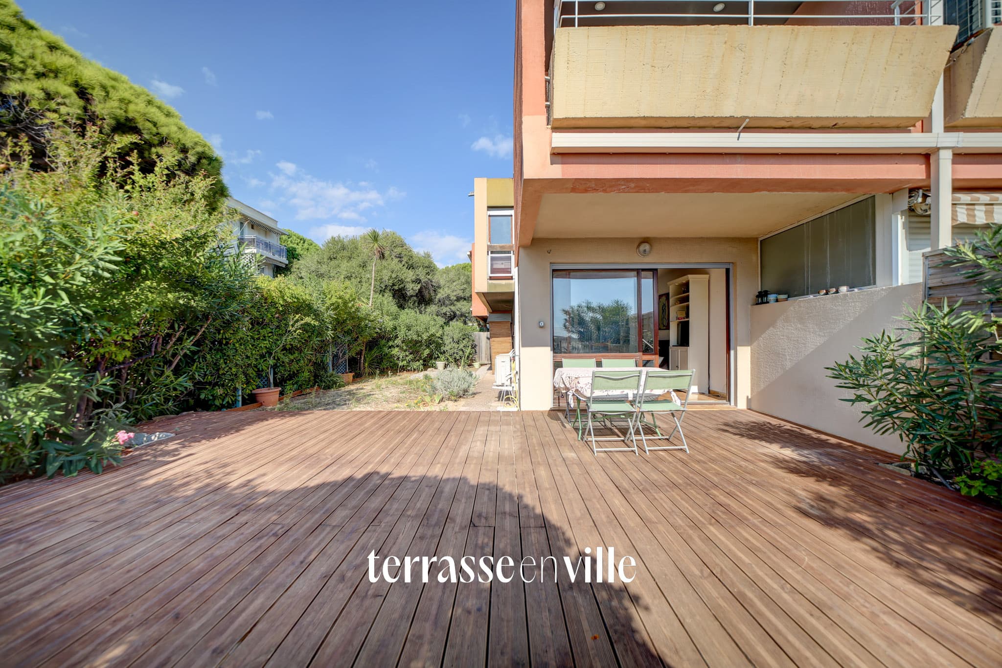 SAINT CYR LES LECQUES - APPARTEMENT T2 40m2 - JARDIN 105m2 - PARKING - 399000€ - 3