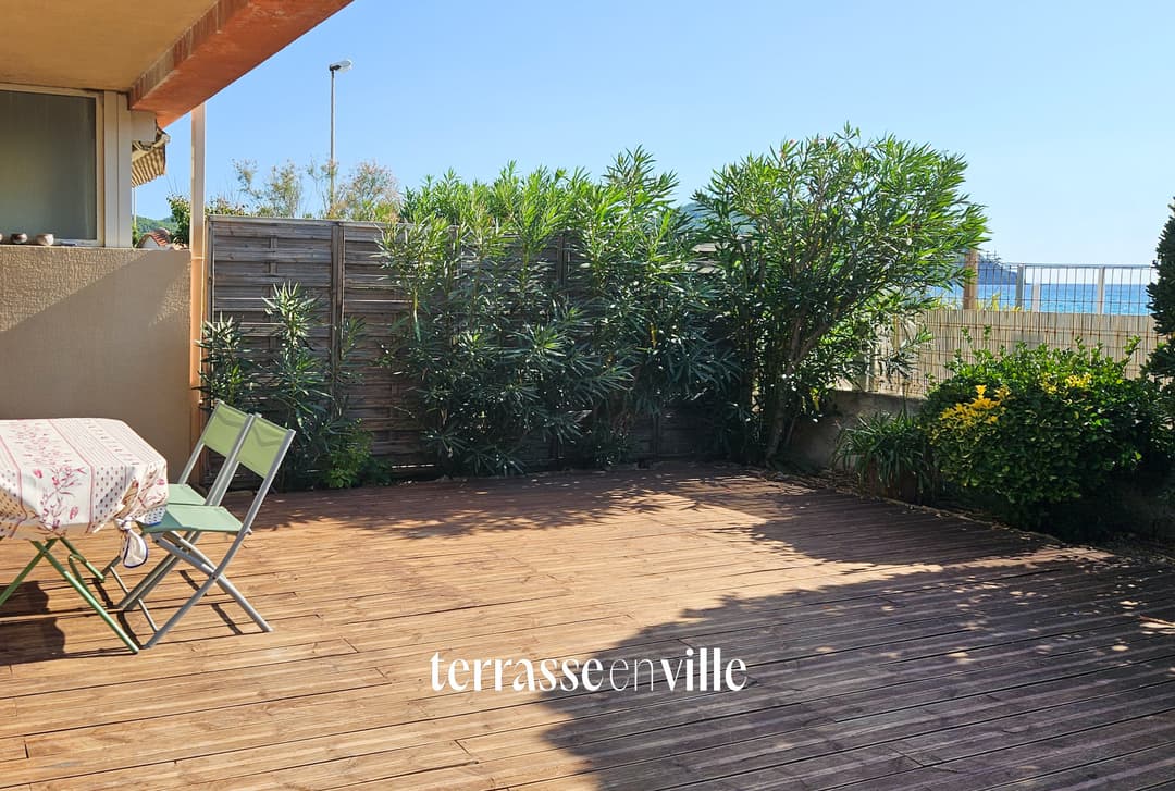 SAINT CYR LES LECQUES - APPARTEMENT T2 40m2 - JARDIN 105m2 - PARKING - 399000€