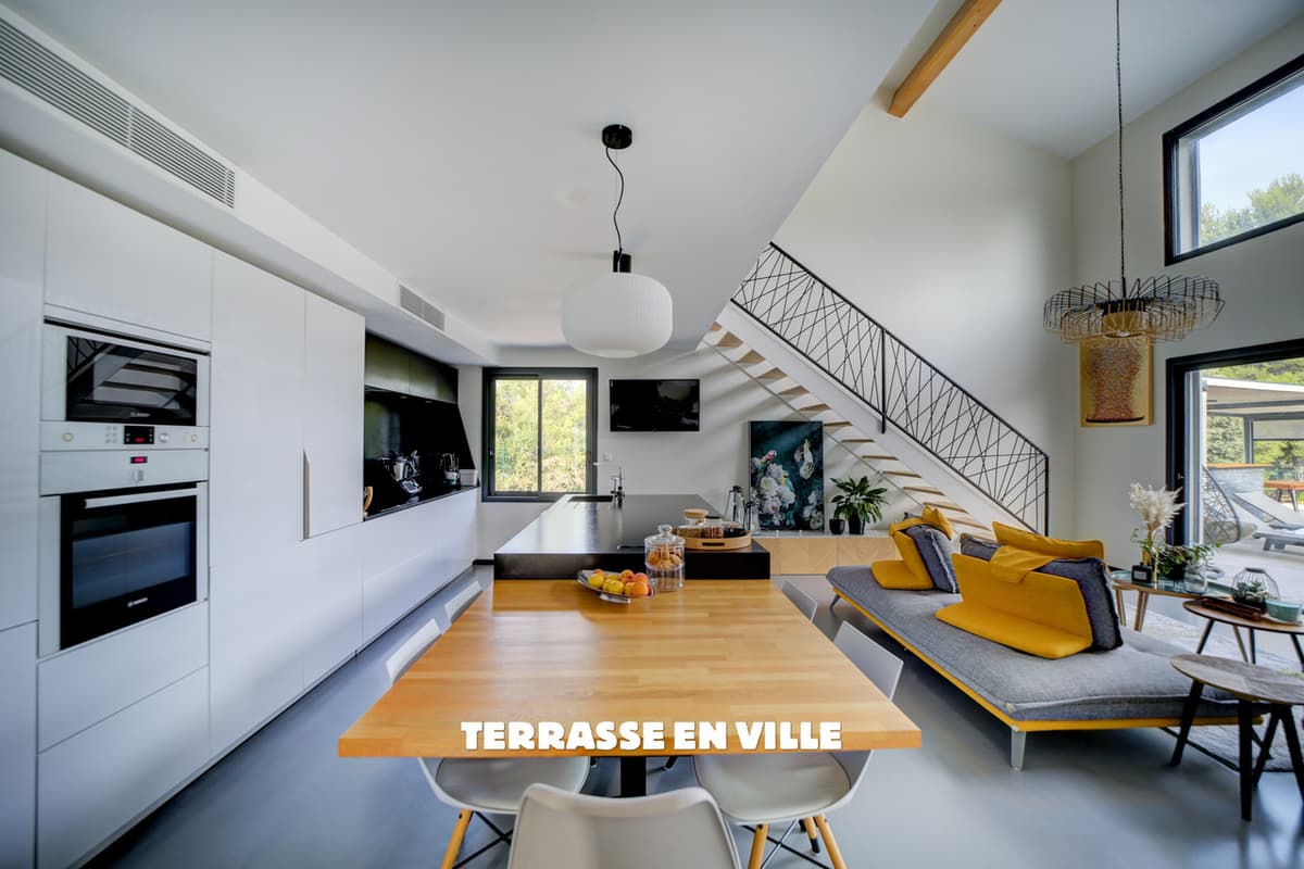 SOUS COMPROMIS - LA CADIERE D'AZUR - CADRE CAMPAGNE - VILLA CONTEMPORAINE - JARDIN 2759 M2 - PISCINE - VUE D - 7