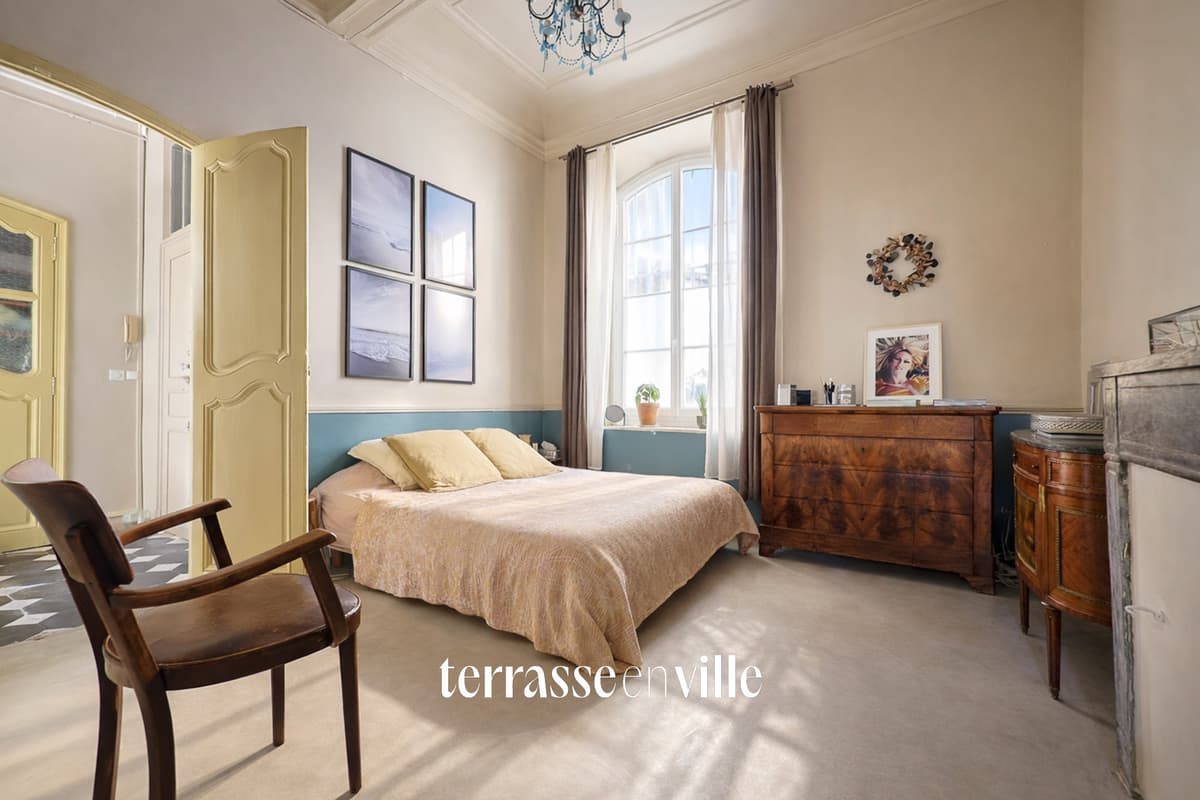 LA CIOTAT DUPLEX T9 192 M2 4 CH - CŒUR HISTORIQUE PARCELLE 350M2 - PARKING - 1 250 000 € - 6
