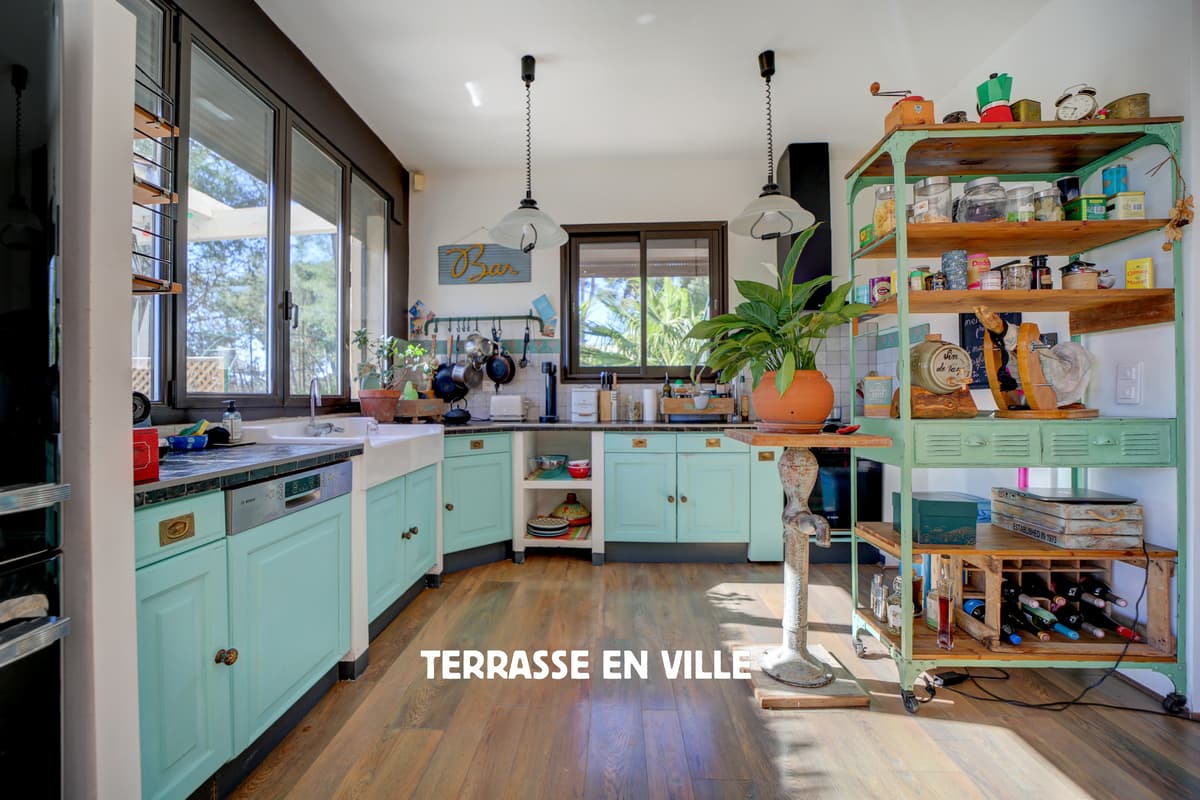 EXCLUSIVITÉ - LA CIOTAT - FIGUEROLLES - MAISON 102 M2 - DEPENDANCE T2 26M2 - GARAGE - VUE 3 SECS ET APERCU MER - 7