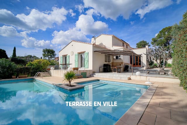 BELLE VILLA RENOVEE 214M2 - QUARTIER FONTSAINTE - T2 INDEPENDANT - PISCINE - 940 000€