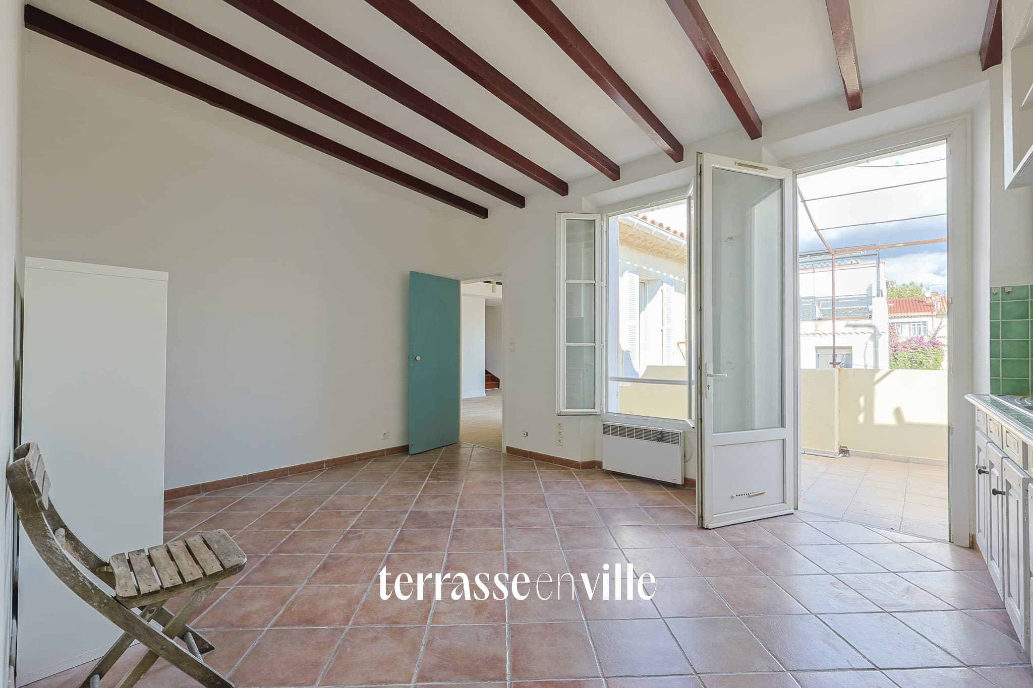 LA CIOTAT - GRAND T3 STYLE LOFT - 68M2 - TERRASSE 14M2 - PROCHE PORT ET PLAGES - DERNIER ETAGE - 349 000€ - 7