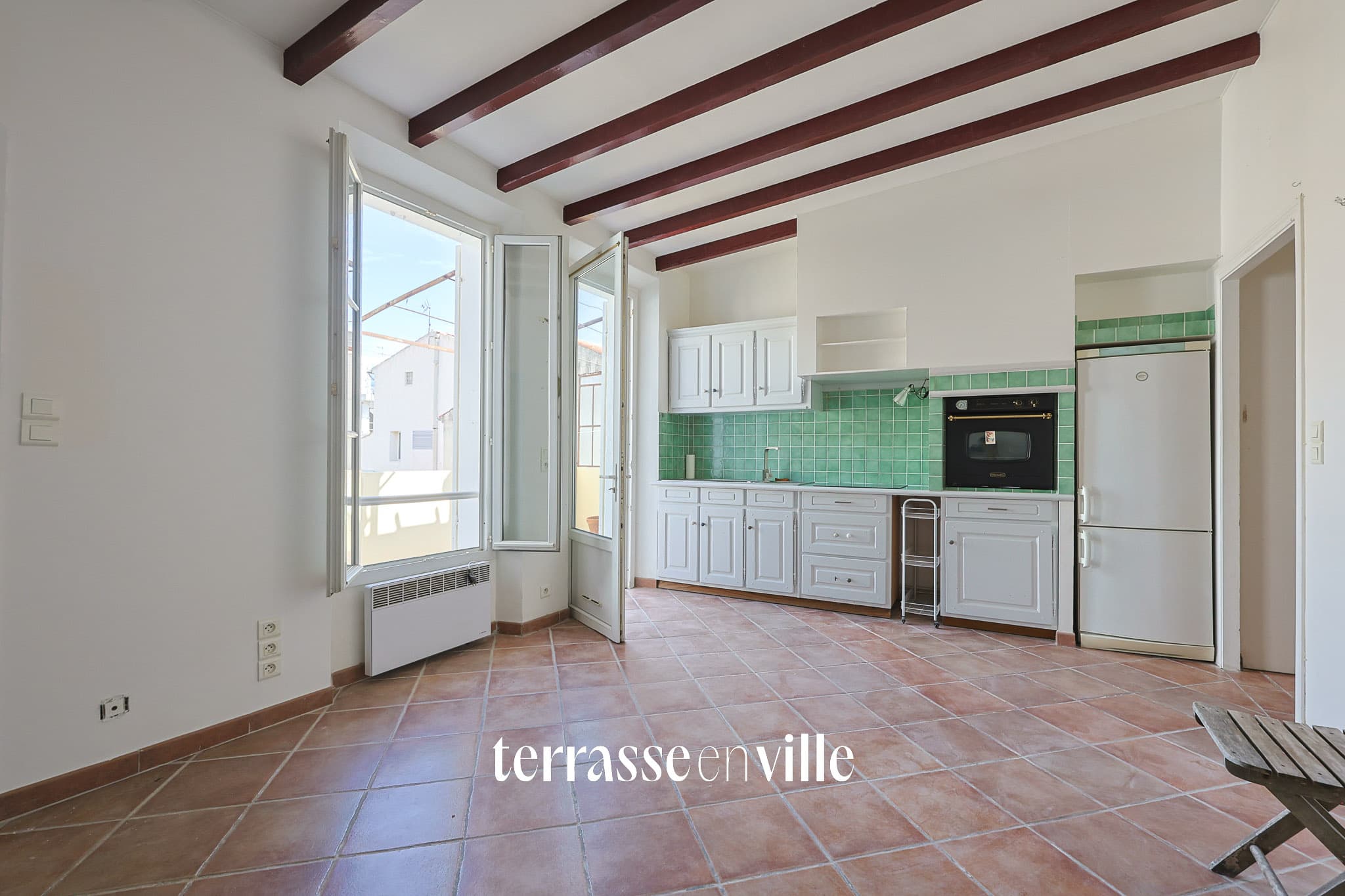 LA CIOTAT - GRAND T3 STYLE LOFT - 68M2 - TERRASSE 14M2 - PROCHE PORT ET PLAGES - DERNIER ETAGE - 349 000€ - 5