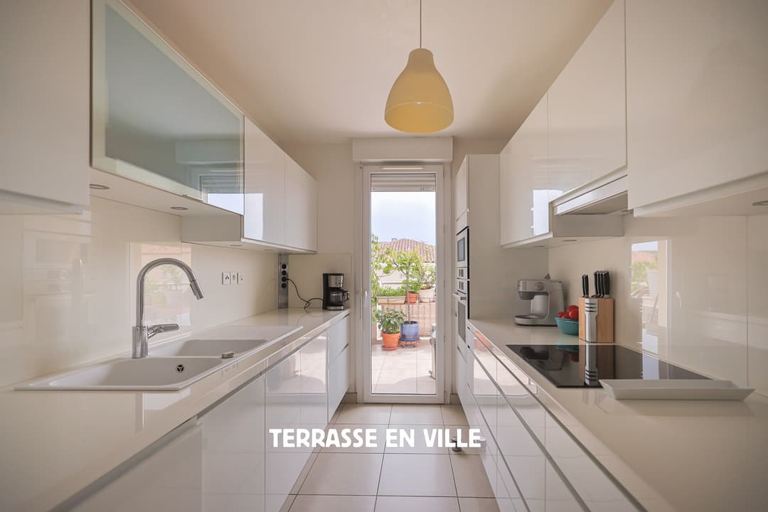 T4 DERNIER ETAGE 90M2 - TERRASSE 38M2
