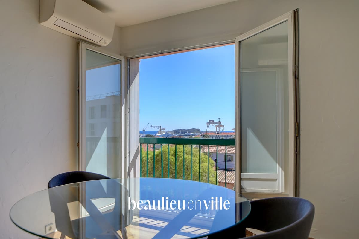 EXCLUSIVITÉ - LA CIOTAT - MALTEMPS - APPARTEMENT T4 - 78m2 - VUE MER - PARKING - 2