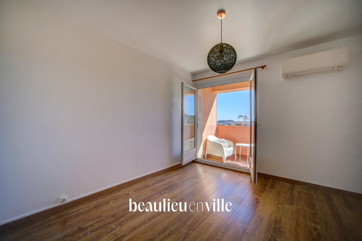 EXCLUSIVITÉ - LA CIOTAT - MALTEMPS - APPARTEMENT T4 - 78m2 - VUE MER - PARKING - 6