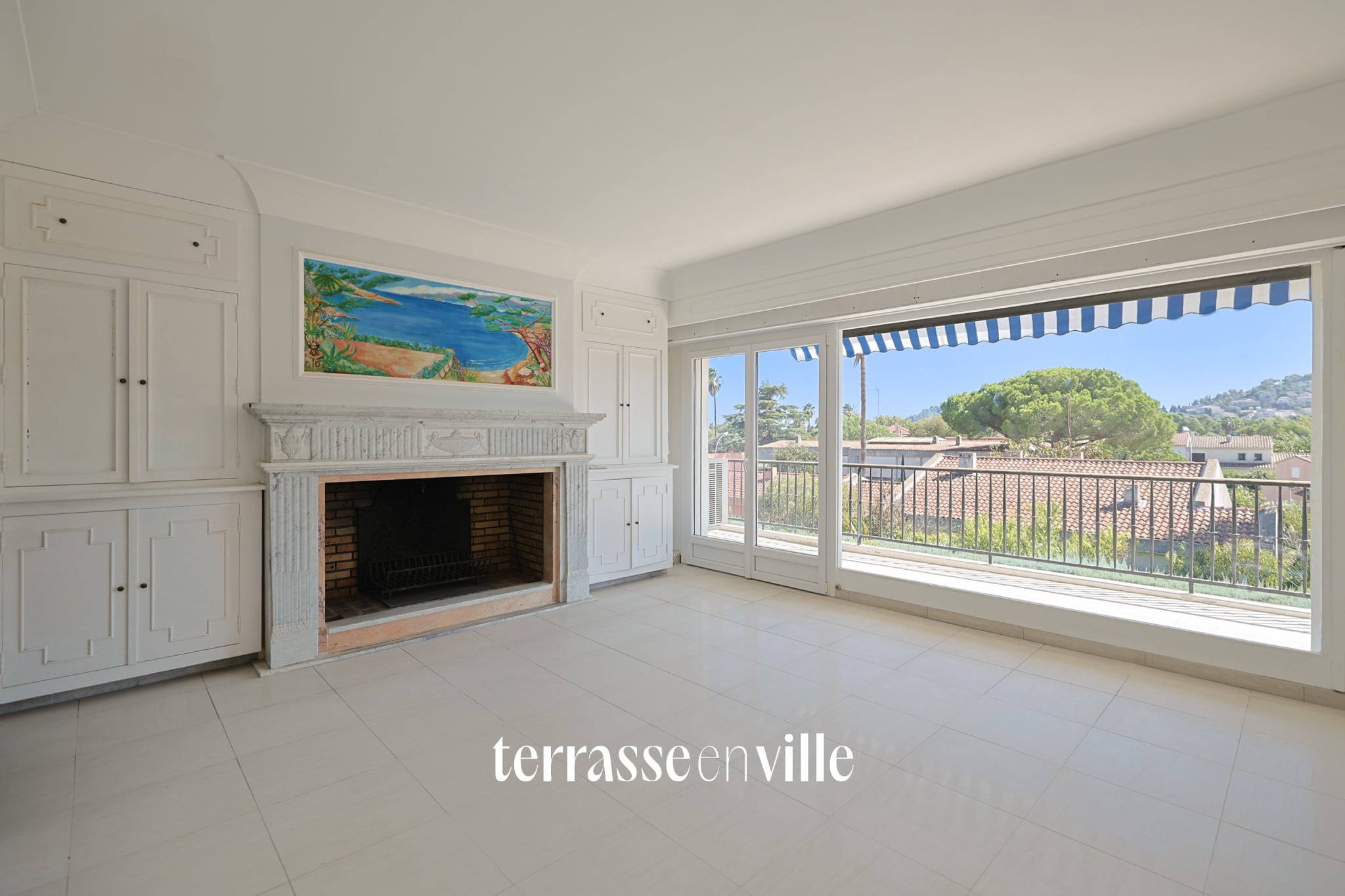 HYERES - CENTRE - T3 DERNIER ETAGE TERRASSE - 300 000€