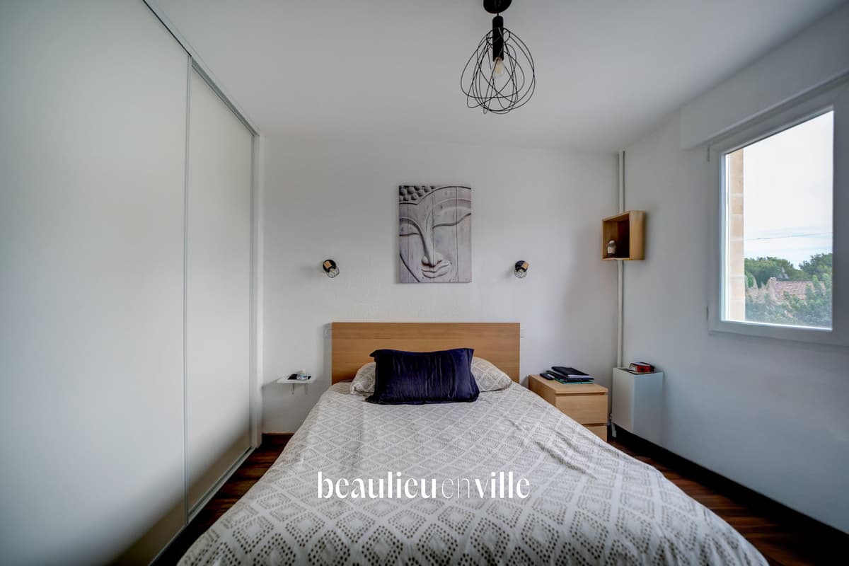 LA CIOTAT - SECTEUR VIREBELLE - T4 RENOVE - COMMERCES ECOLES A PIED - 7