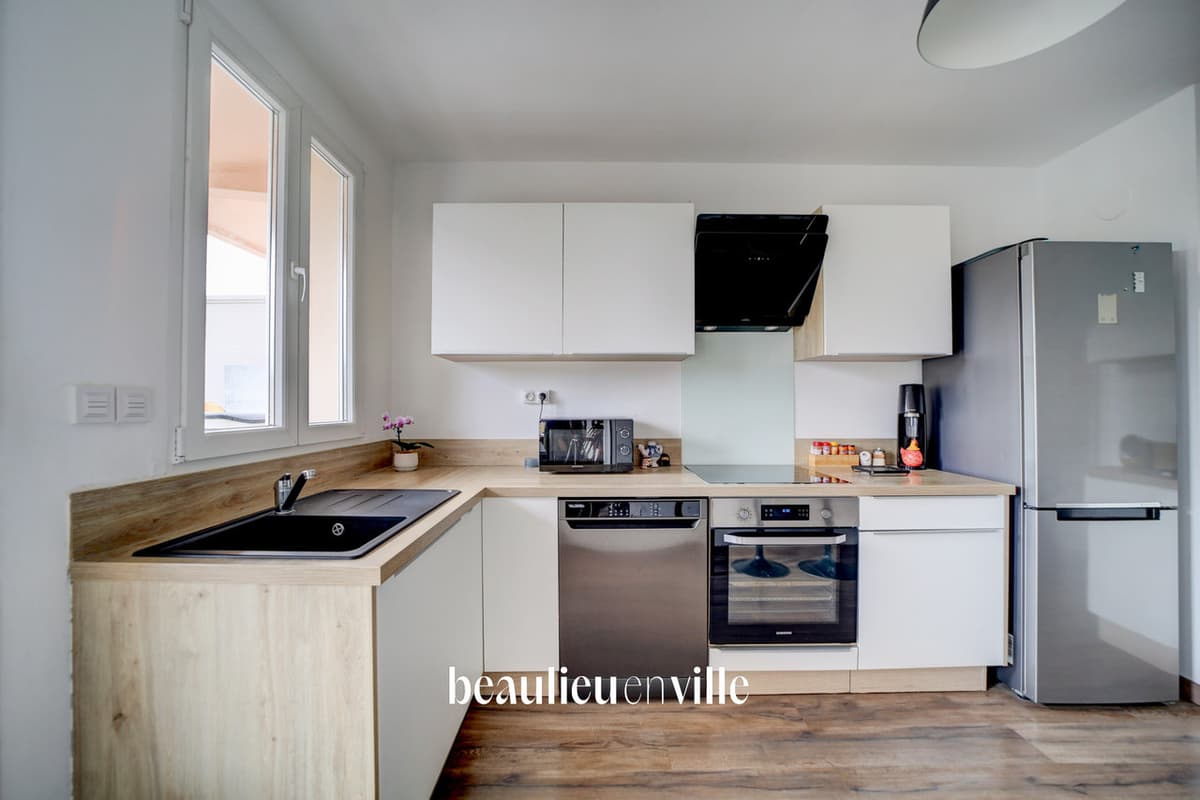 LA CIOTAT - SECTEUR VIREBELLE - T4 RENOVE - COMMERCES ECOLES A PIED - 4