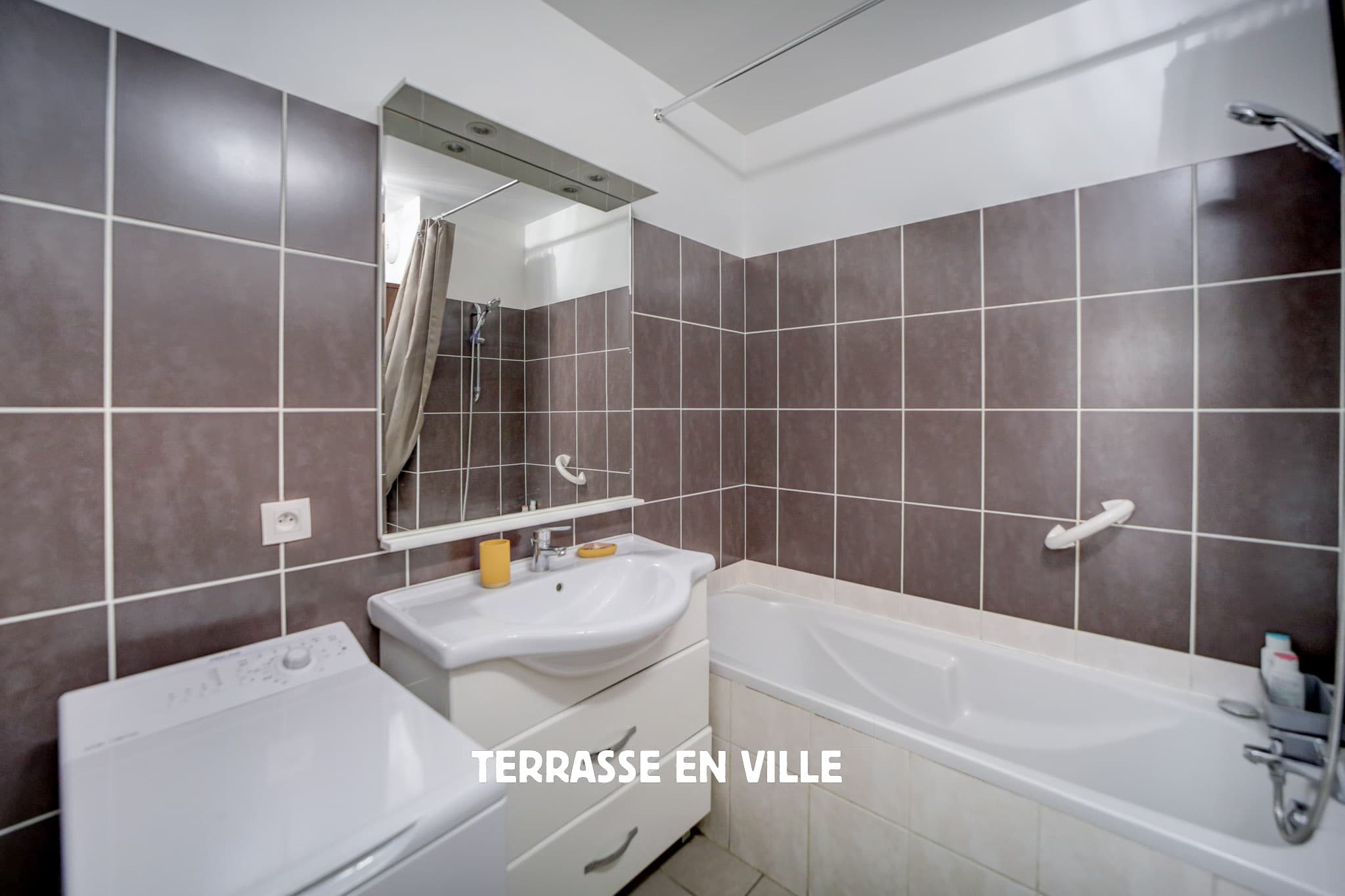 Haut de St Jean - Proche gare La Ciotat - Beau T2 - 42 m2 - Terrasse et Jardin 40 m2 - Parking & cave - - 6