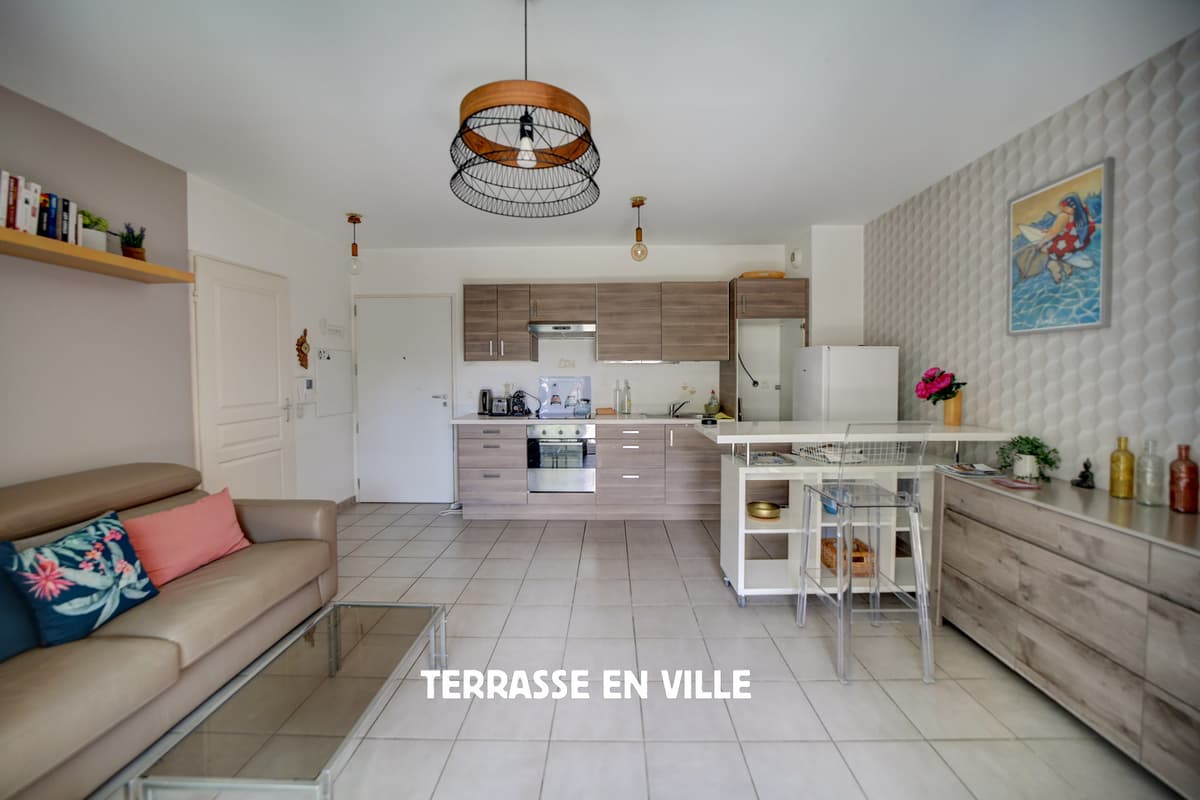 Haut de St Jean - Proche gare La Ciotat - Beau T2 - 42 m2 - Terrasse et Jardin 40 m2 - Parking & cave - - 3