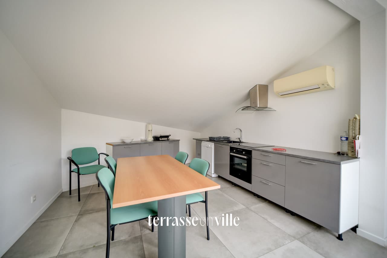 SANARY-SUR-MER - DUPLEX RECENT T4 - 127 M2 - TERRASSES - DERNIER ETAGE - PARKINGS - 5