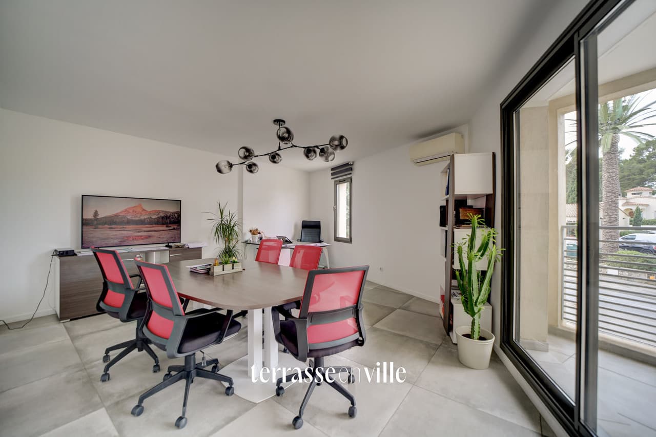 SANARY-SUR-MER - DUPLEX RECENT T4 - 127 M2 - TERRASSES - DERNIER ETAGE - PARKINGS - 3