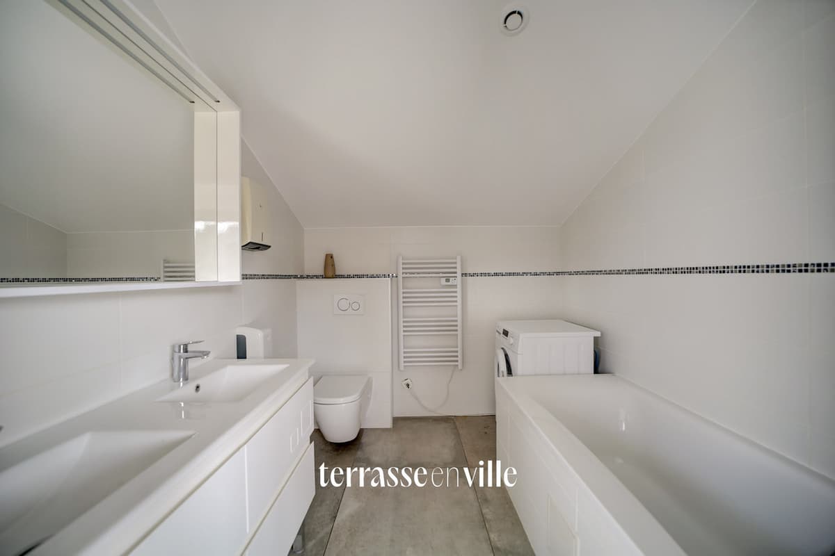 SANARY-SUR-MER - DUPLEX RECENT T4 - 127 M2 - TERRASSES - DERNIER ETAGE - PARKINGS - 7