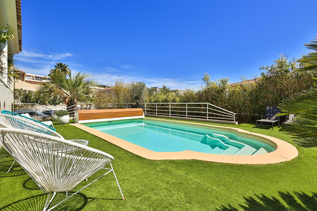 LA CIOTAT - VILLA T5 - 172M2 - GARAGE - PARCELLE 700M2 - VUE MER - 1 290 000€