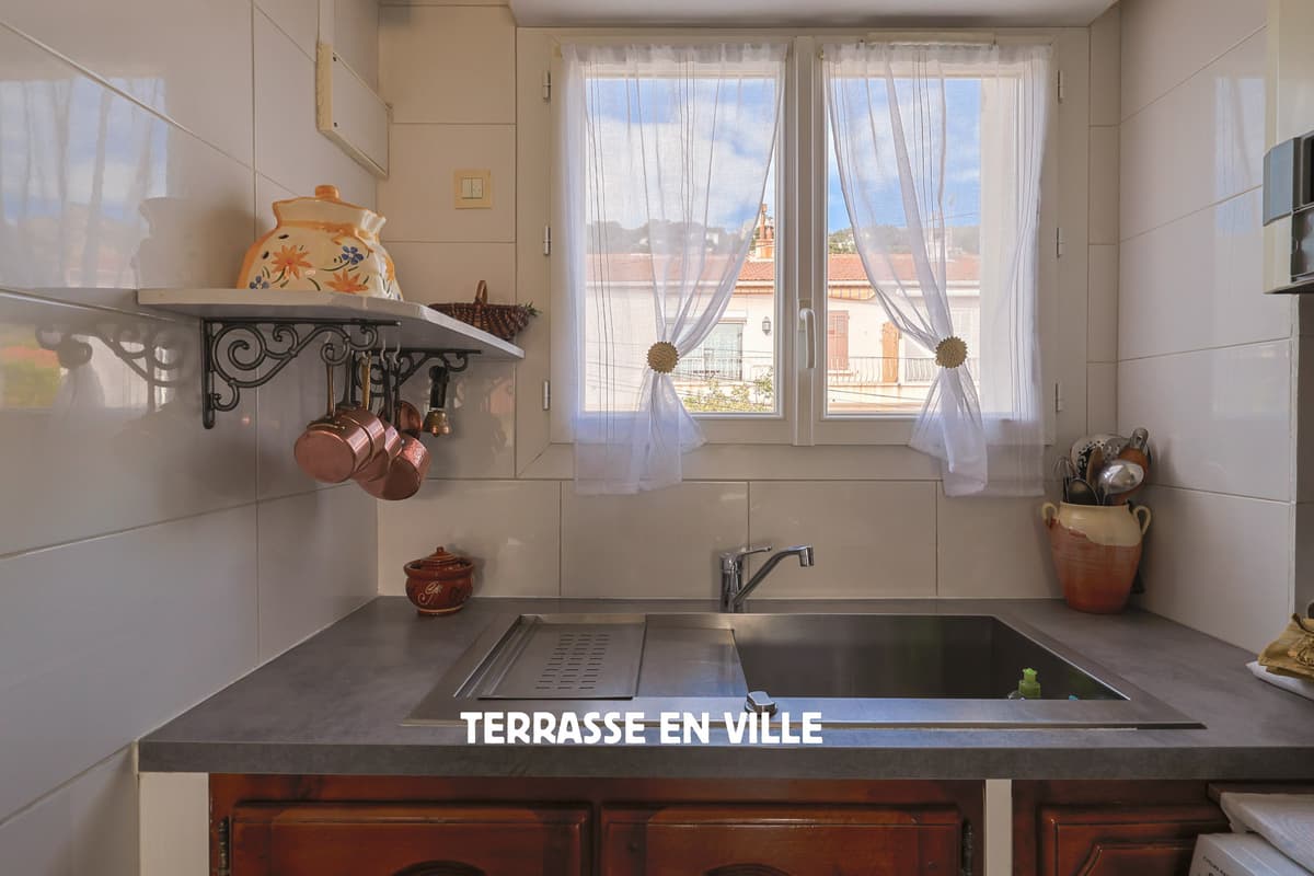 TOULON - STE ANNE - T3 - 67M2 - COUR 62M2 - 253 000€ - 6