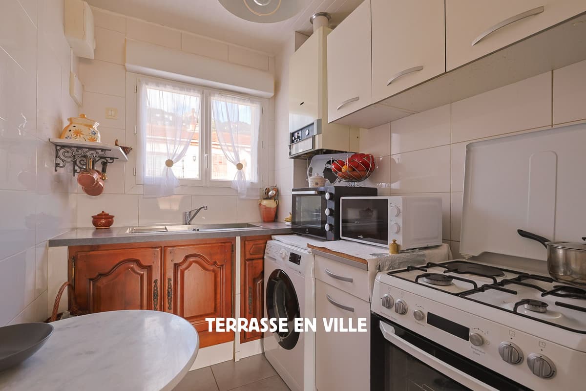TOULON - STE ANNE - T3 - 67M2 - COUR 62M2 - 253 000€ - 5
