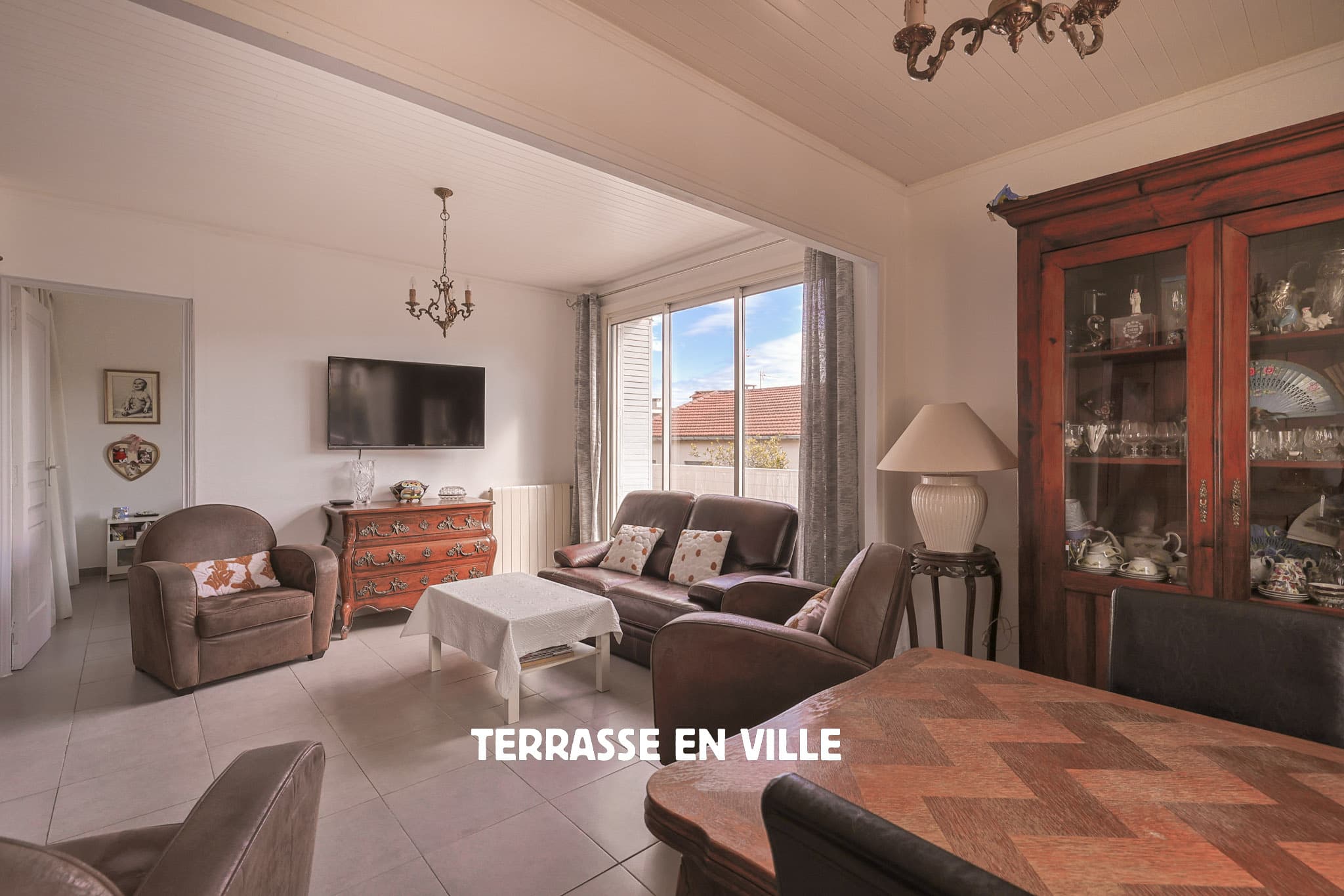 TOULON - STE ANNE - T3 - 67M2 - COUR 62M2 - 253 000€ - 4