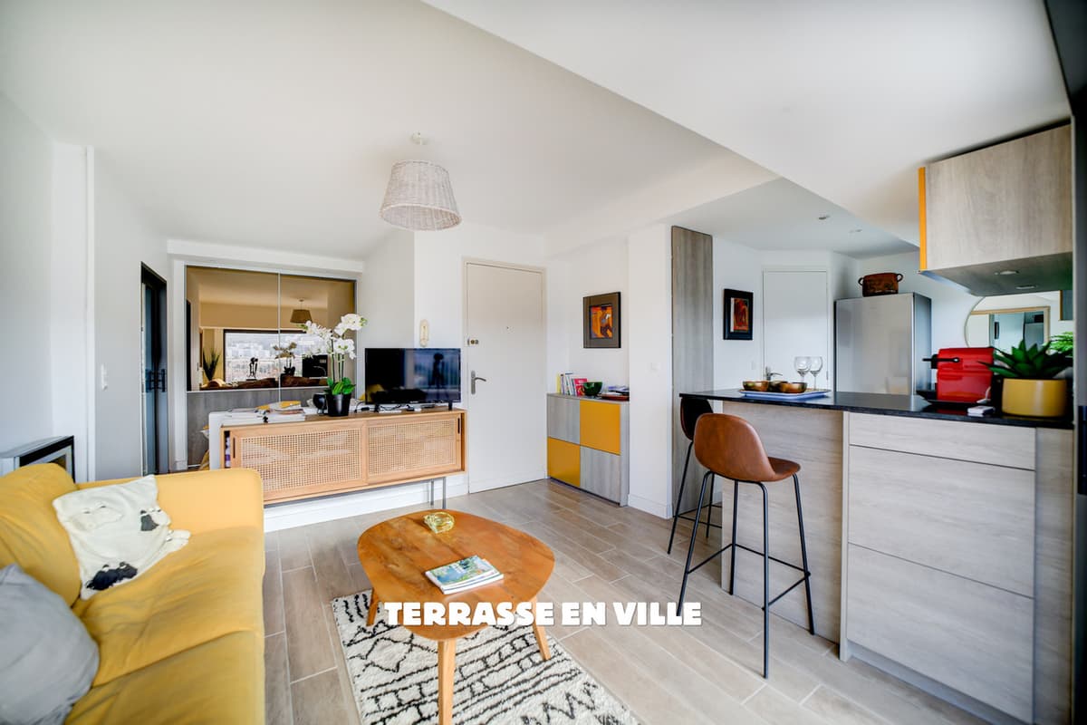 DERNIER ETAGE - T1 - TERRASSE - VUE - 3