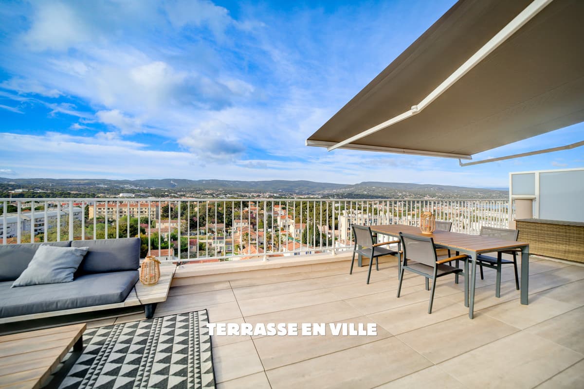 DERNIER ETAGE - T1 - TERRASSE - VUE - 2