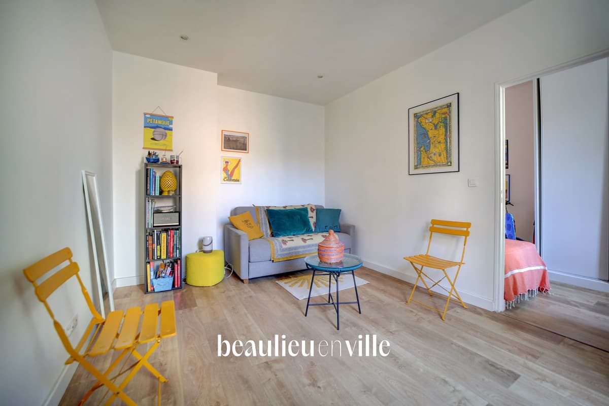 CHARMANT T2 - COEUR DE VILLE - 40M2 - PROCHE PORT ET PLAGES - PARFAIT ETAT - 179 000€ - 2