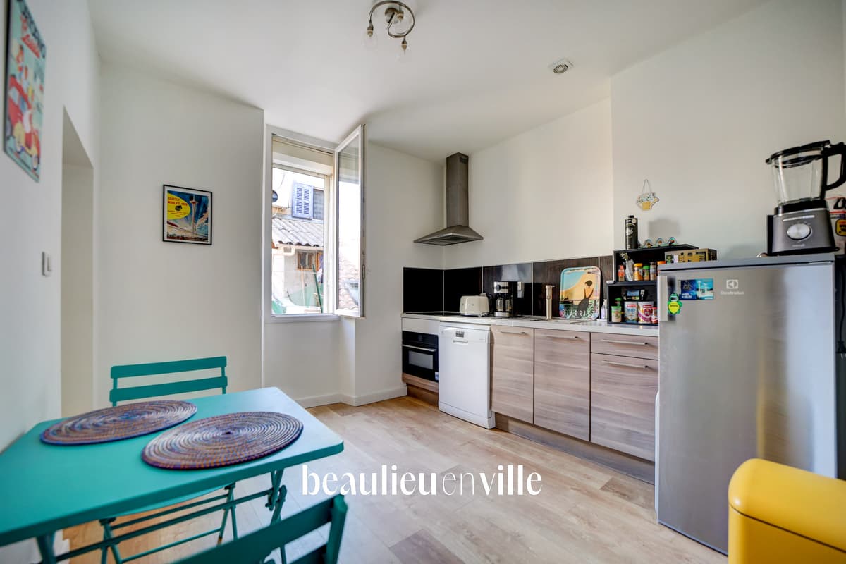 CHARMANT T2 - COEUR DE VILLE - 40M2 - PROCHE PORT ET PLAGES - PARFAIT ETAT - 179 000€ - 5