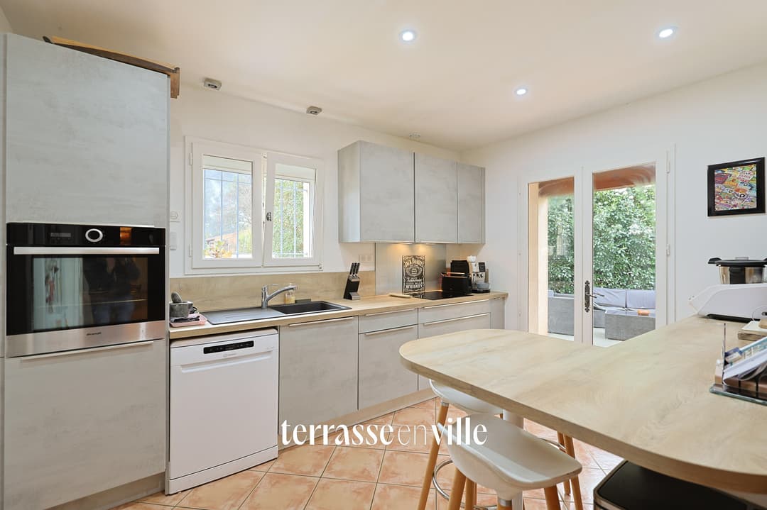 DARDENNES - MAISON 135M2 - PISCINE - GARAGE