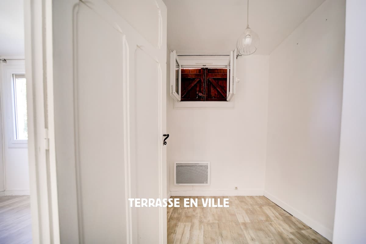 SAINT CYR-SUR-MER - PROCHE MER - APPARTEMENT - TRAVERSANT - T2 - 43M2 - 198 000€ - 7