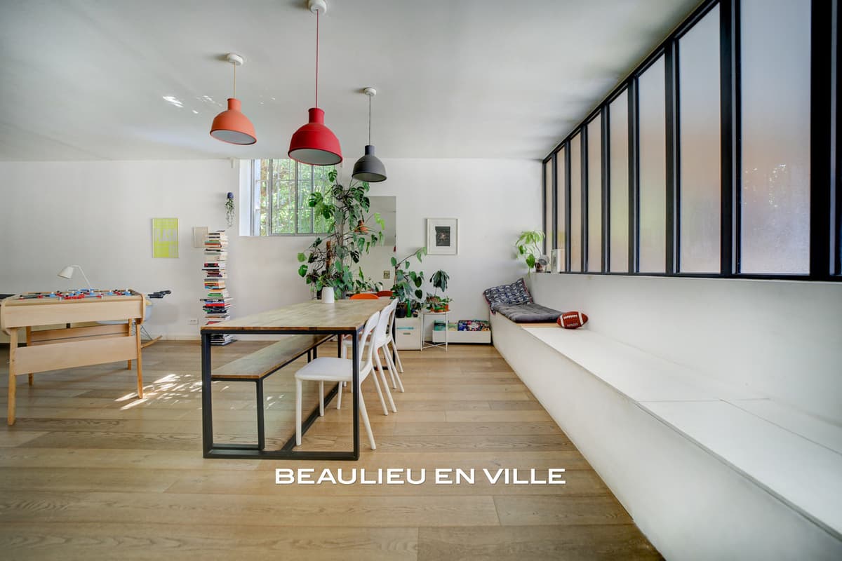 LA CIOTAT - CENTRE-VILLE - LOFT 137 M2 - GARAGE - 470 000 €