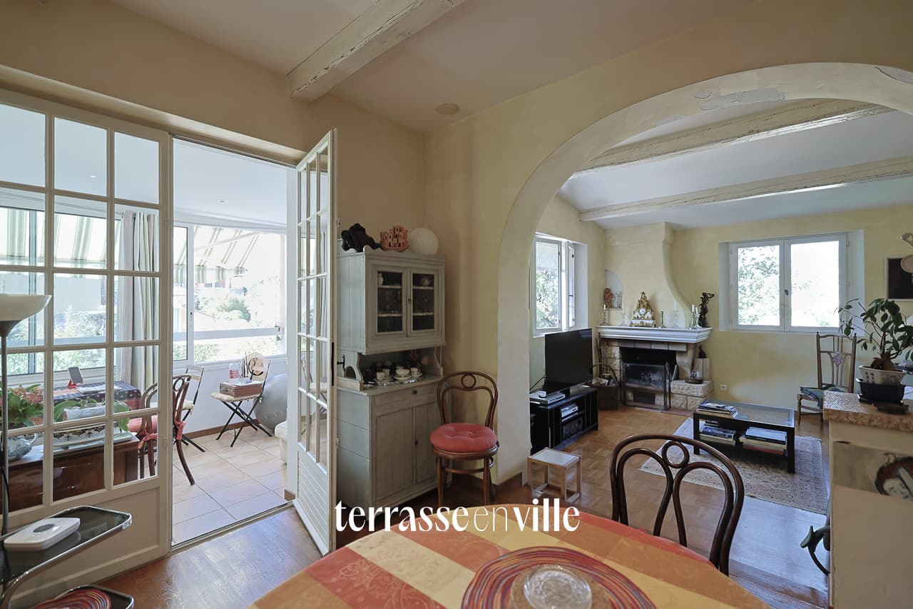 TOULON - LA SERINETTE - MAISON T 10 - 214 M2 - JARDIN 1550 M2 - PISCINE - PROCHE PLAGE MOURILLON - COMMERCES - - 6