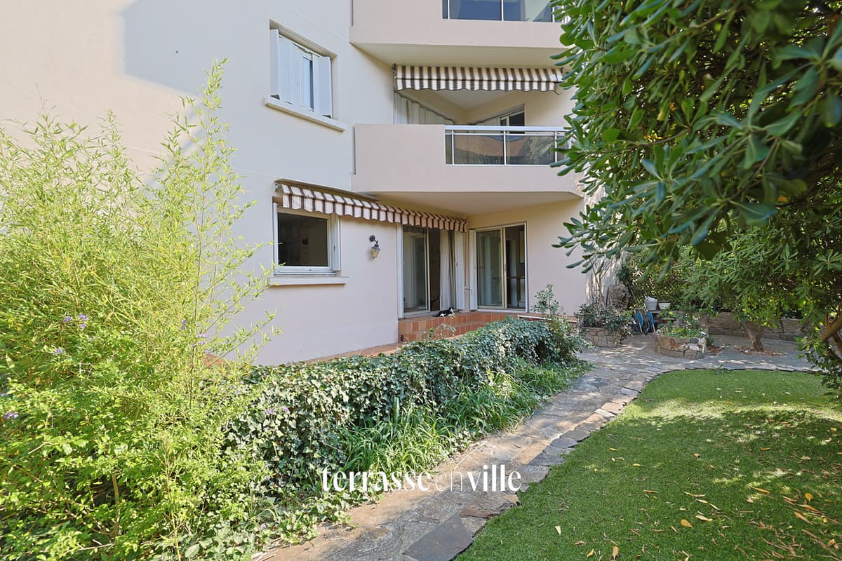 TOULON - LA SERINETTE - RDJ T5 95M2 - JARDIN 200M2 - PARKING - CAVE - 350 000€ - 5