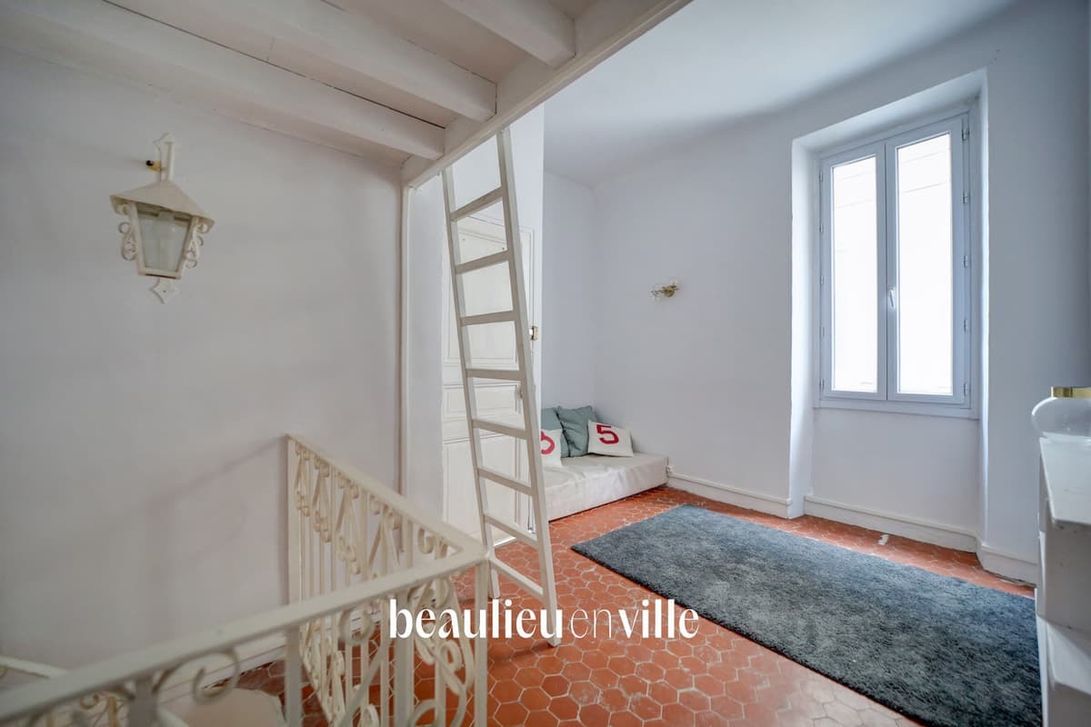 EXCLUSIVITÉ - Charmant T3 - Duplex - 50 m du Vieux Port - 4
