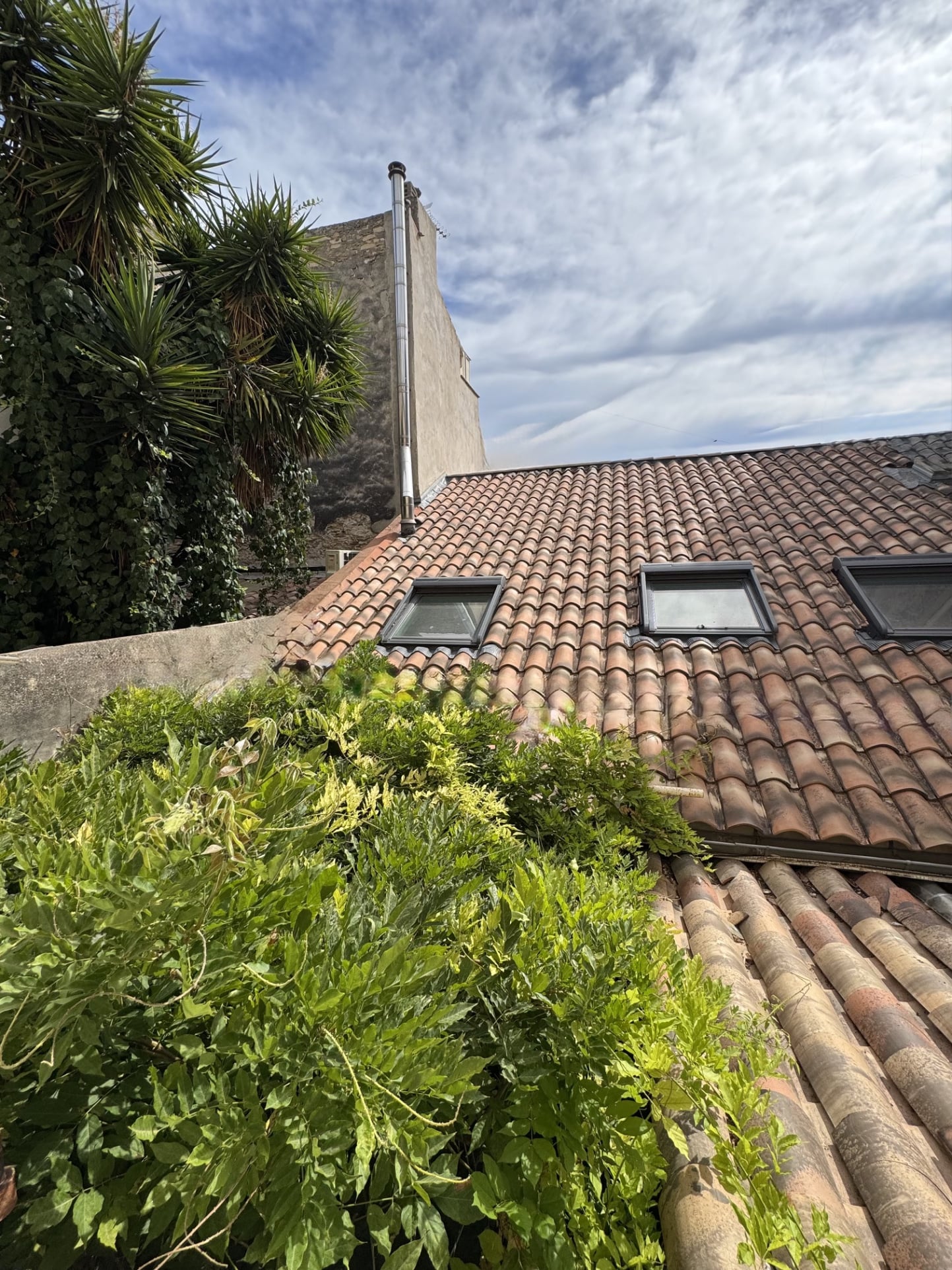 CHARMANT T2 - COEUR DE VILLE - 40M2 - PROCHE PORT ET PLAGES - PARFAIT ETAT - 179 000€