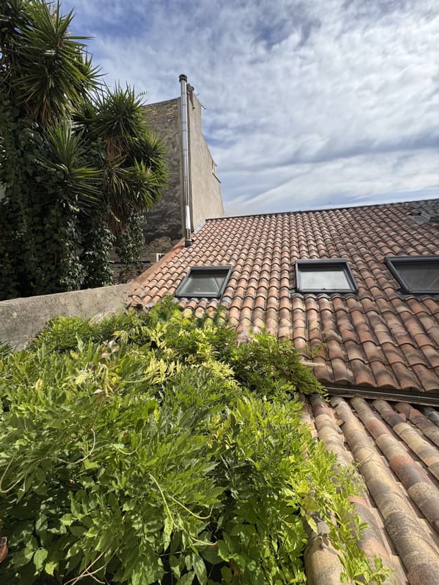 CHARMANT T2 - COEUR DE VILLE - 40M2 - PROCHE PORT ET PLAGES - PARFAIT ETAT - 179 000€