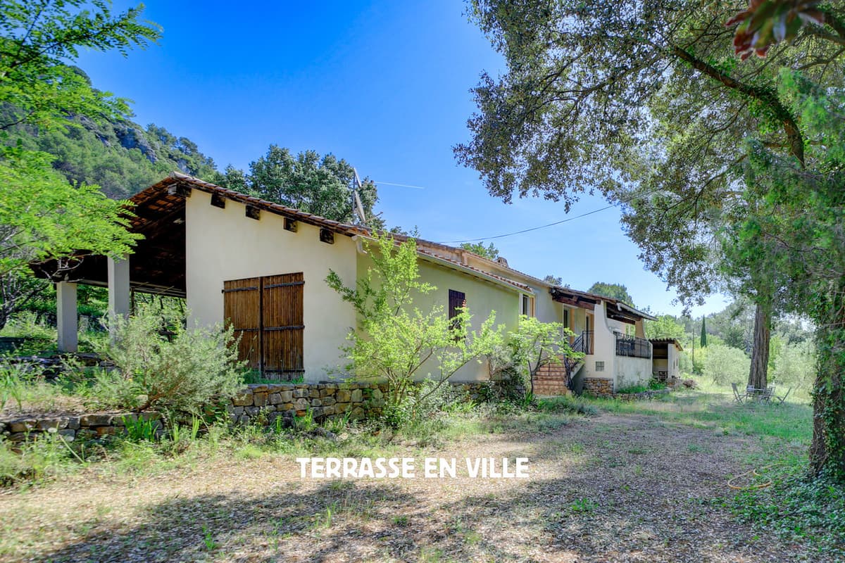 PROPRIETE 1,8HA - MAISON 180M2 - PISCINE - 598 000€ - 2